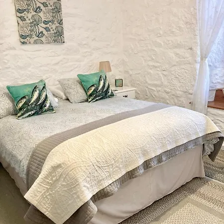 The Old Post House Bed & Breakfast 3*