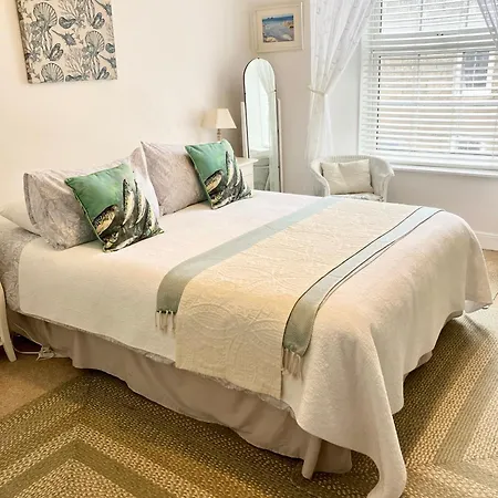 The Old Post House 3*