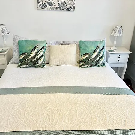 The Old Post House 3*