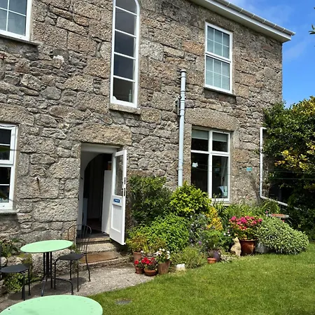 The Old Post House 3* St Just