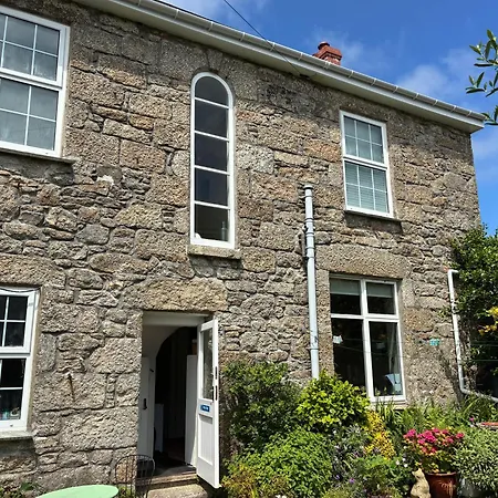 The Old Post House Bed & Breakfast 3*